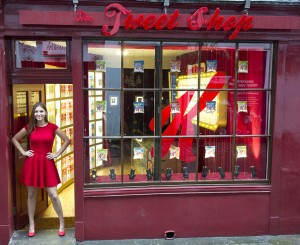 WORLDâS FIRST TWEET SHOP OPENS IN LONDON
